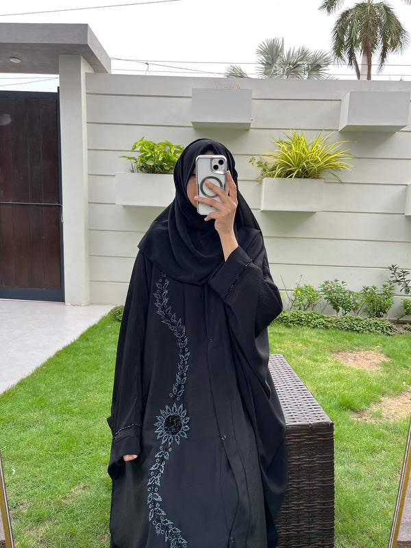Premium Black Abaya – Modest & Stylish Wear