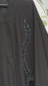 Elegant Black Nida Abaya – Classic Full-Length Design